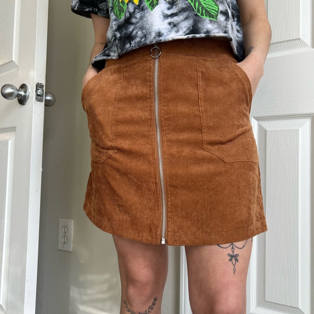 Orange zipper skirt with pockets